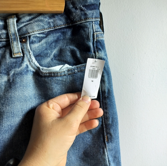 Old Navy jeans - Picture 4 of 6